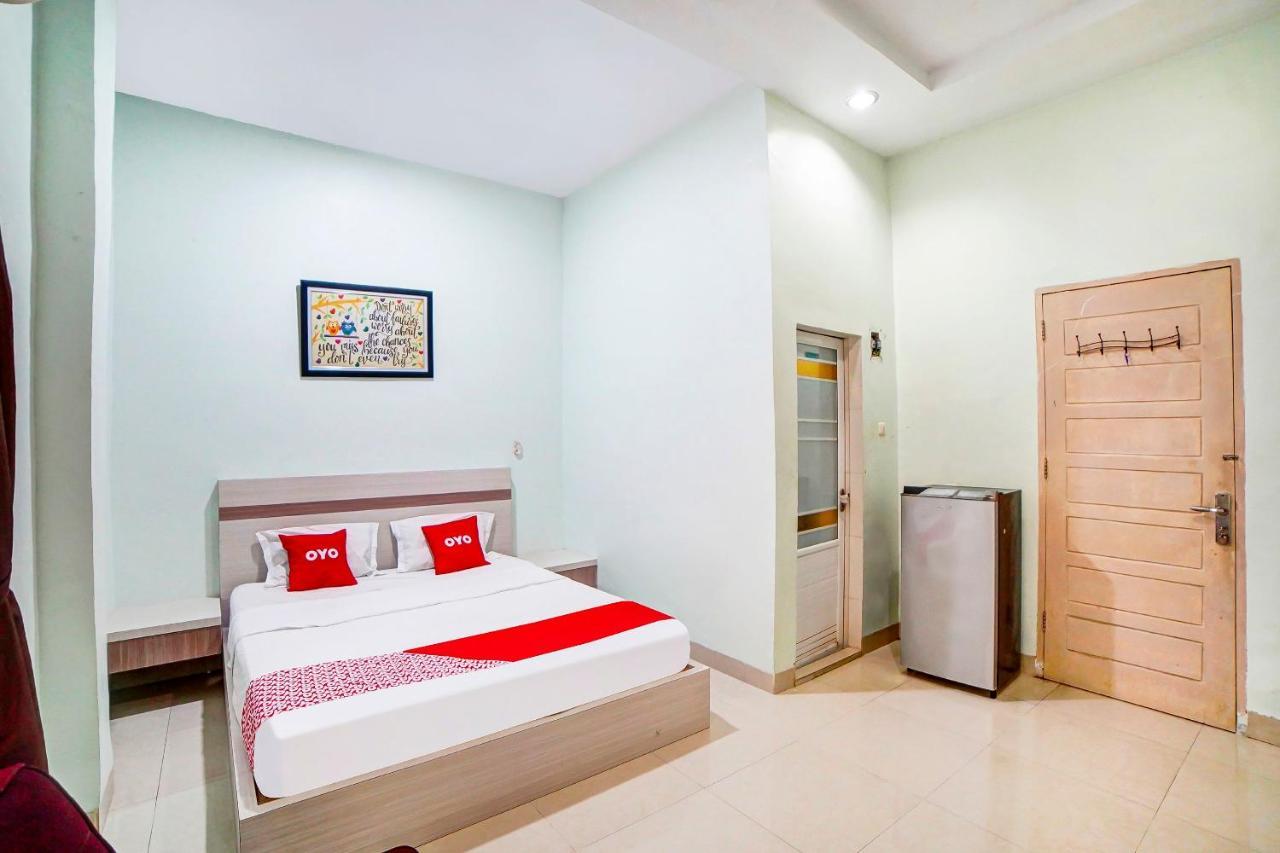 Oyo 91170 Ayahanda Residence Medan Extérieur photo
