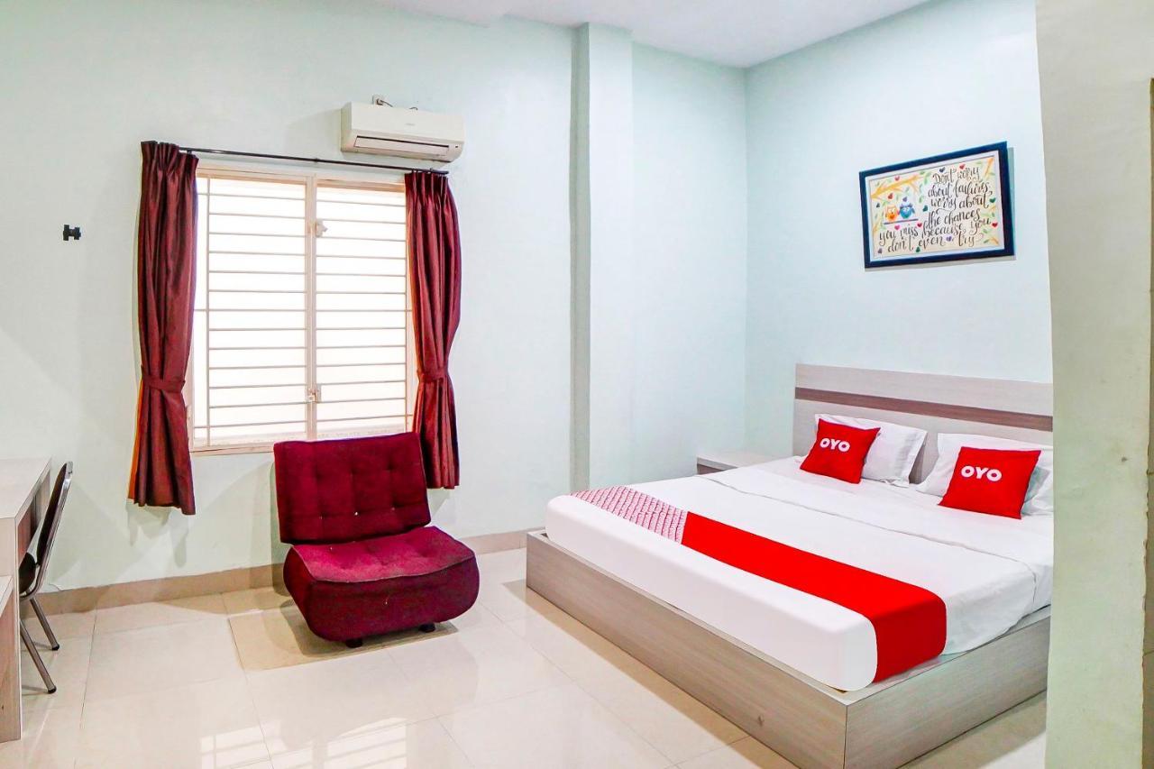 Oyo 91170 Ayahanda Residence Medan Extérieur photo