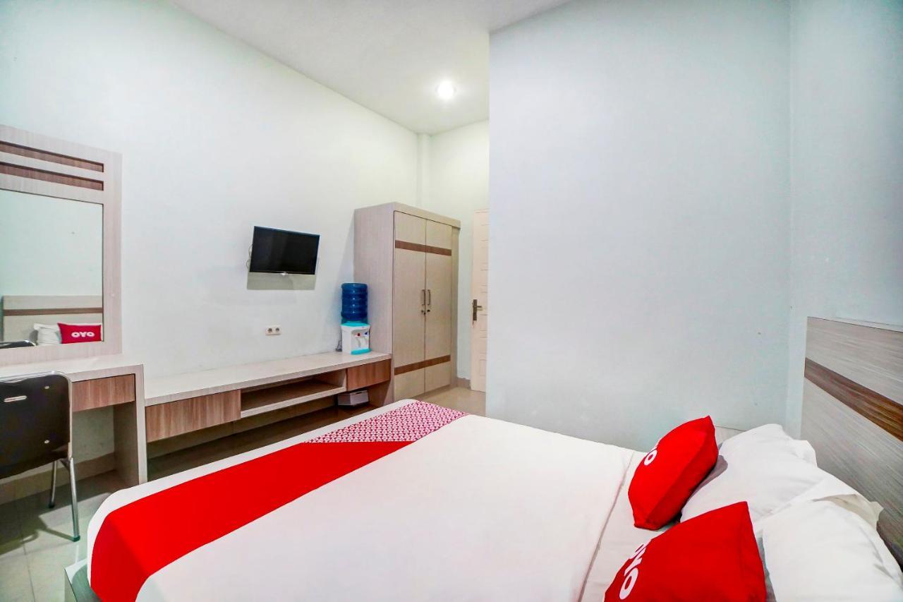 Oyo 91170 Ayahanda Residence Medan Extérieur photo