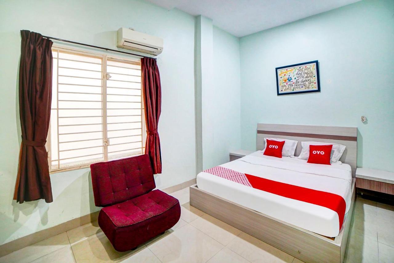 Oyo 91170 Ayahanda Residence Medan Extérieur photo