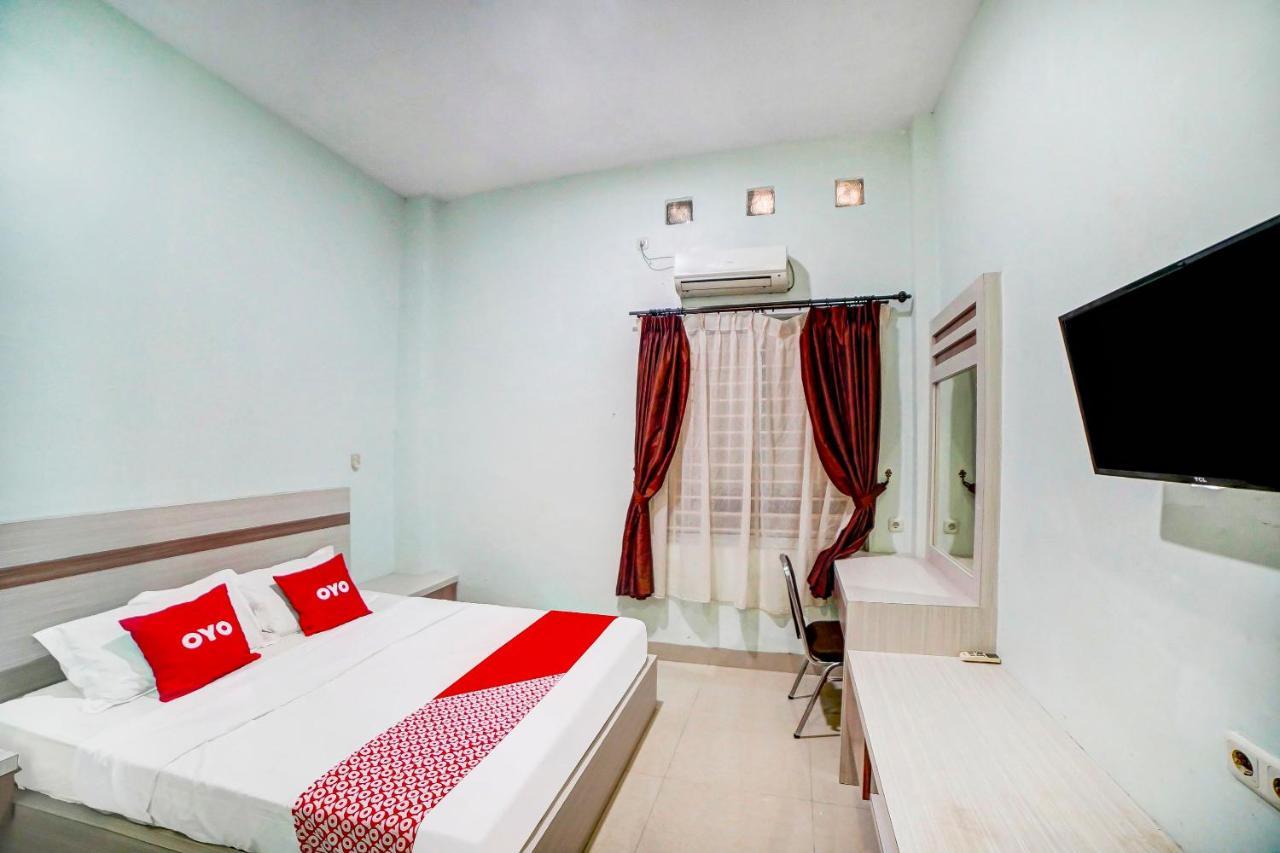 Oyo 91170 Ayahanda Residence Medan Extérieur photo