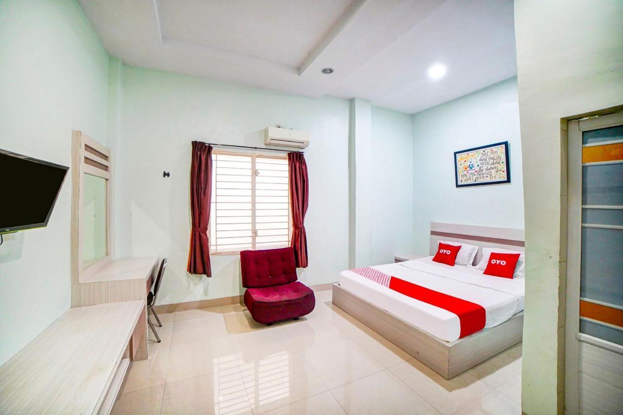 Oyo 91170 Ayahanda Residence Medan Extérieur photo