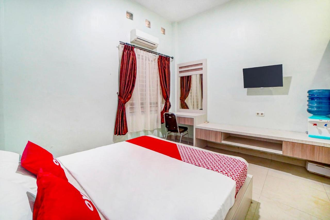 Oyo 91170 Ayahanda Residence Medan Extérieur photo